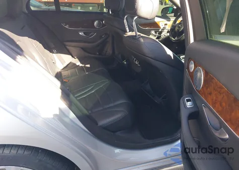 2015 Mercedes-Benz C 300 4Matic from USA, damaged, VIN 55SWF4KB3FU040788